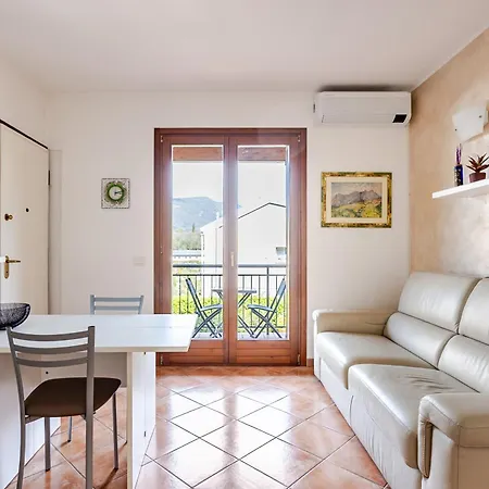 I Carpini Piscina Terrazzo E Relax